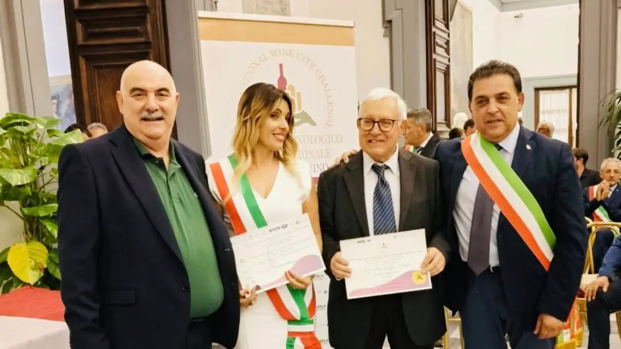 https://immagini.unionesarda.it/version/c:M2ZmZjU3Y2YtM2NiYi00:ODFhNWQ0OTctNGJhOS00/image.webp?f=16:9