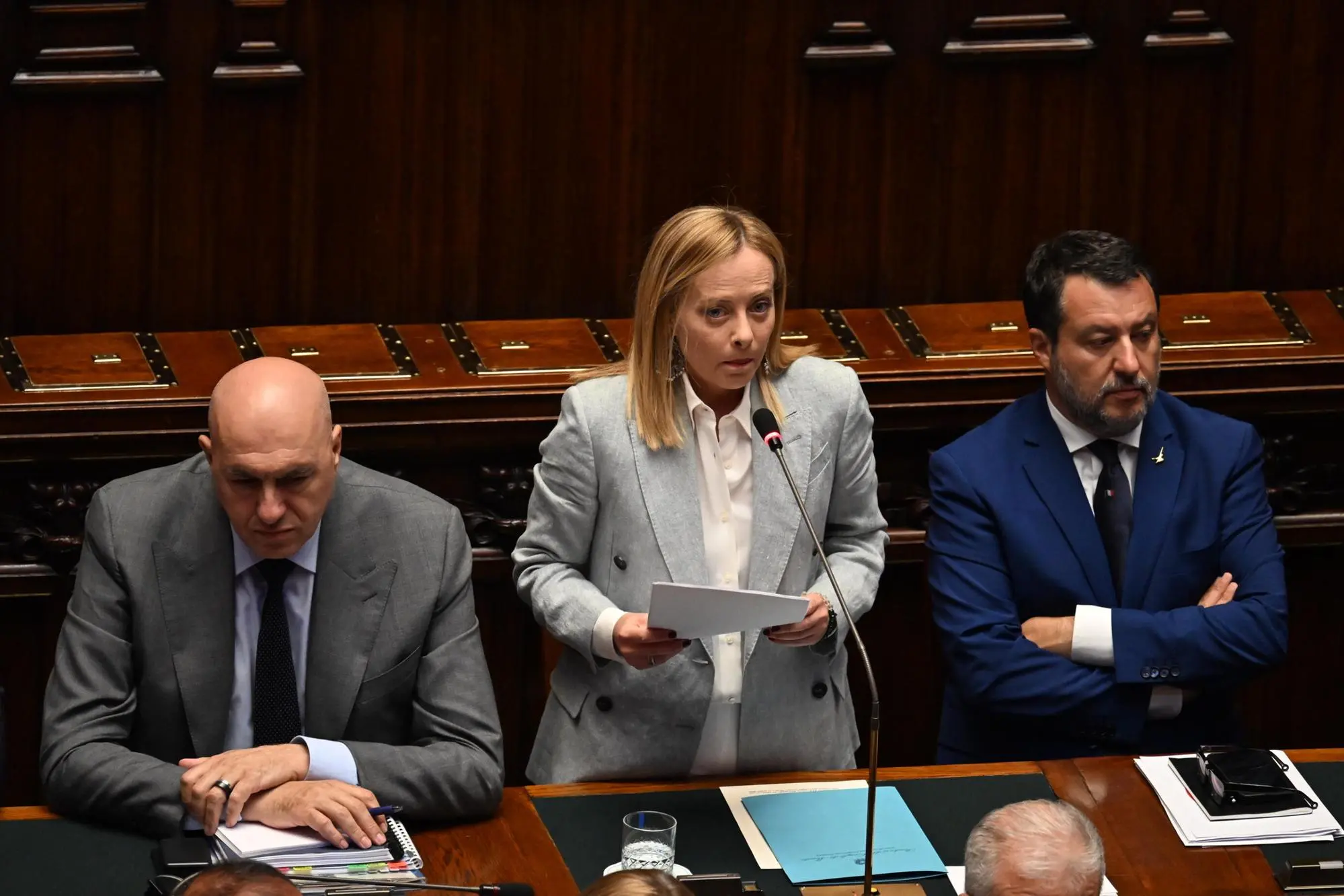 La presidente del Consiglio, Giorgia Meloni (C), nel corso delle comunicazioni ai deputati in vista della riunione del Consiglio europeo del 26 e 27 giugno, Roma 23 giugno 2025. ANSA/MAURIZIO BRAMBATTI - - - - - - - - - - - Prime Minister Giorgia Meloni during her communications to the members of the Chamber of Deputies before the European Council meeting on 26 and 27 June, Rome, Italy, 23 June 2025. ANSA/MAURIZIO BRAMBATTI
