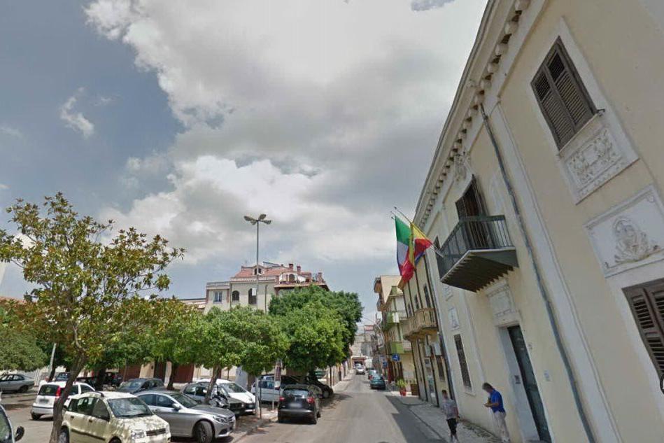 Palermo, migranti picchiati e insultati alla fermata del bus