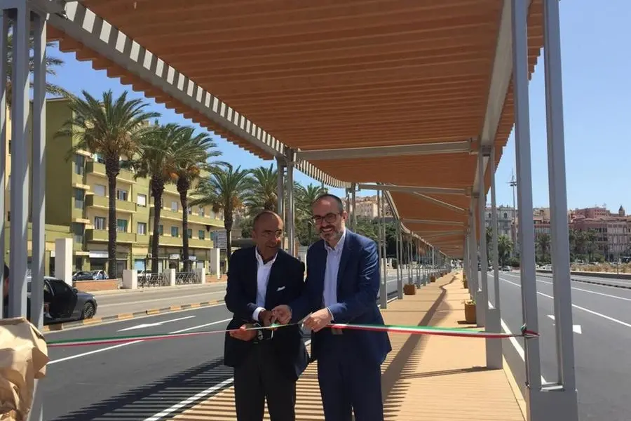 Il taglio del nastro (foto concessa @AutoritàDelMare)