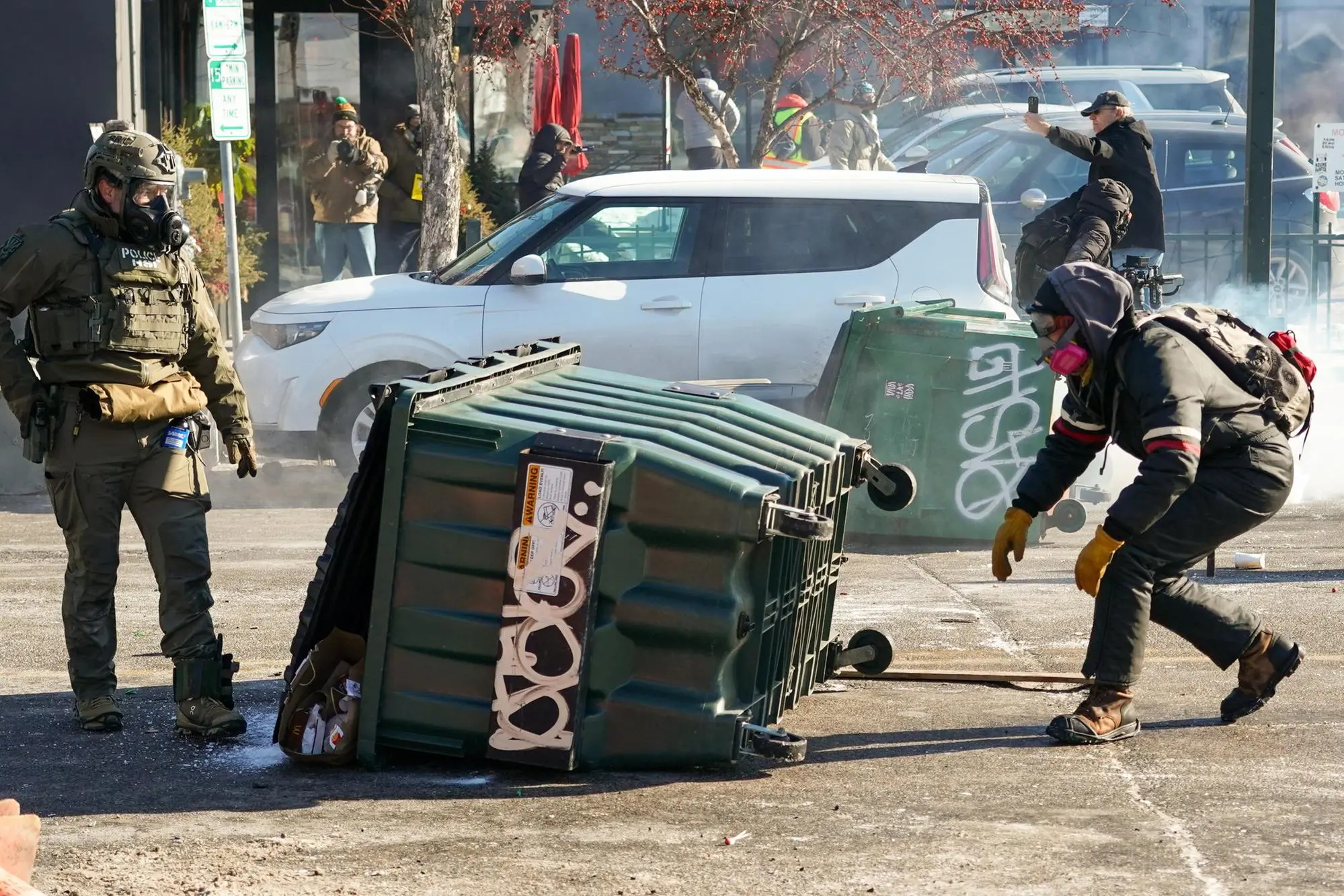 Proteste a Minneapolis (foto Ansa/Epa)