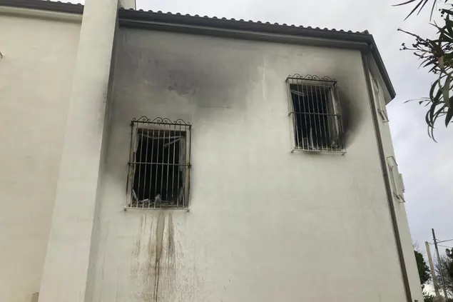 La chiesa Cristo Re dopo l'incendio dell'8 gennaio 2025 (foto Pala)