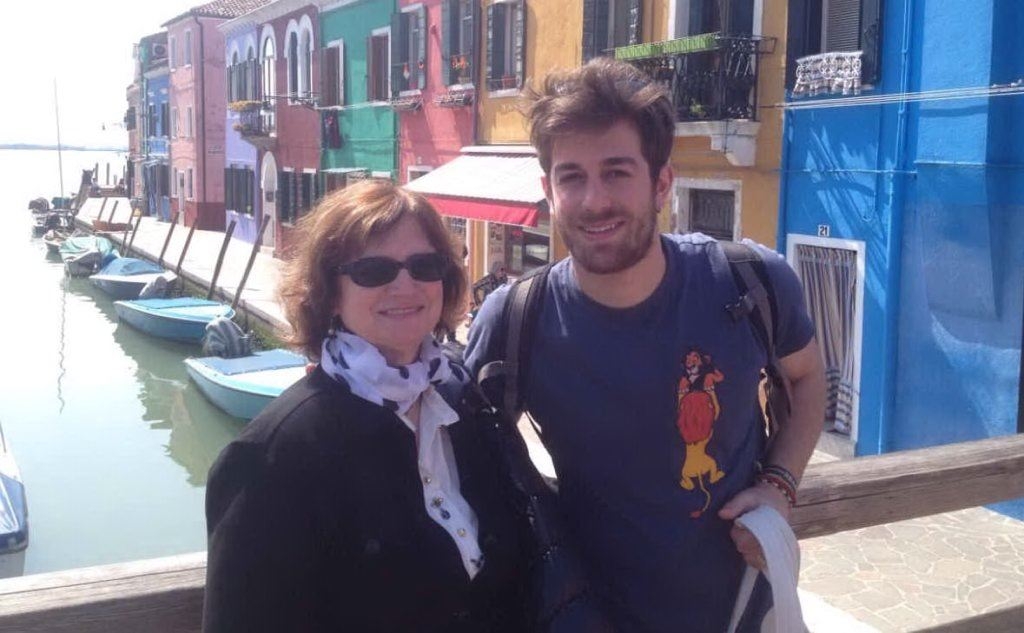 Gian Marco Nuvoli con mamma Tonina (foto concessa dall'intervistato)