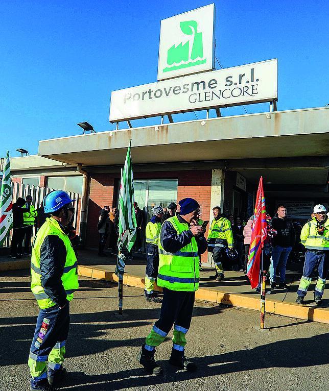 «Glencore riavvii la linea zinco o faccia le bonifiche»