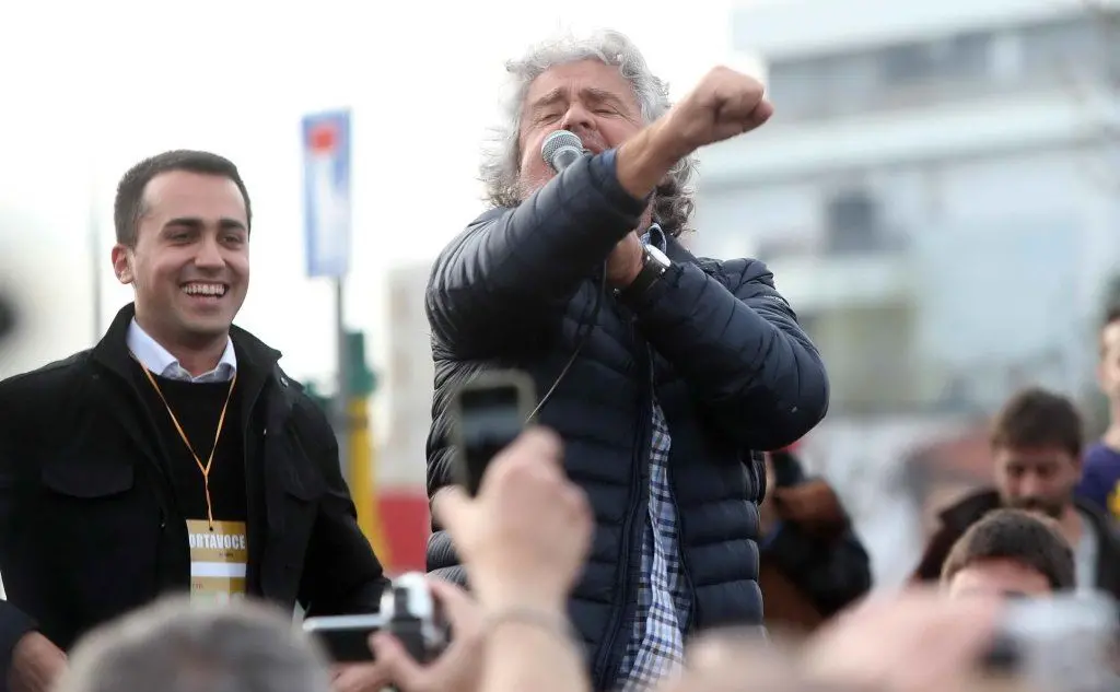Durante un comizio di Beppe Grillo, nel 2014 (Ansa - Bazzi)