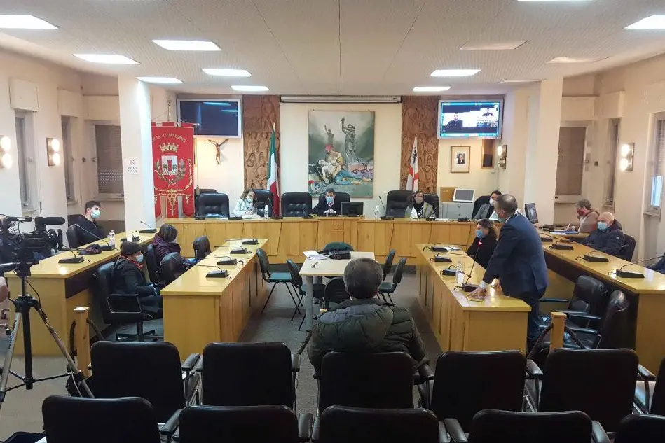 Il Consiglio comunale (L'Unione Sarda - foto Oggianu)