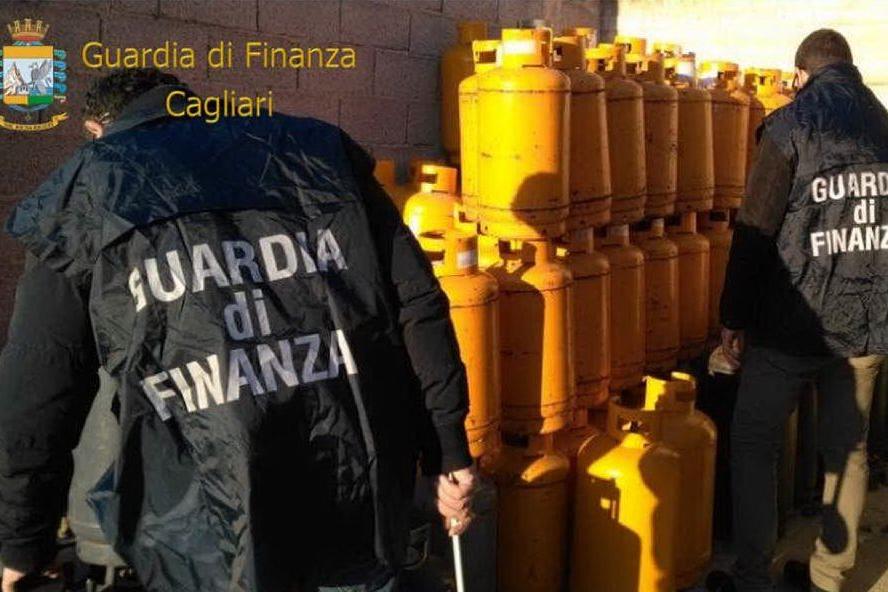 Cagliari, sequestrate migliaia di bombole di Gpl irregolari