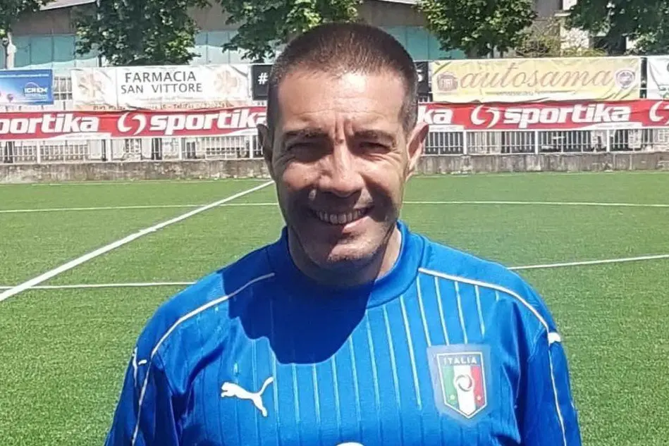 Don Walter Onano, 52 anni, capitano e centrocampista della selecao sacerdoti (foto Melis)