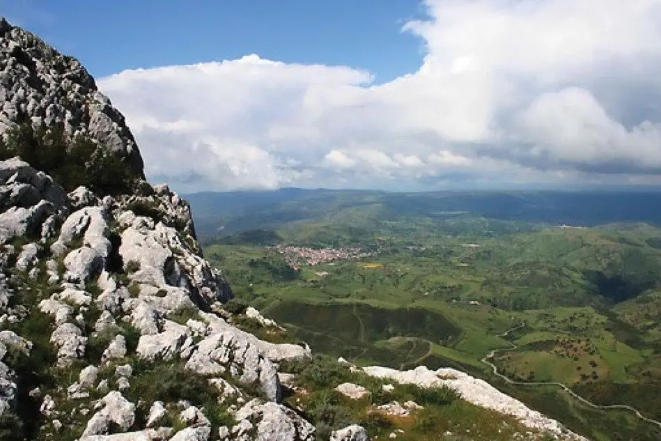 Il Mont'Albo (L'Unione Sarda)