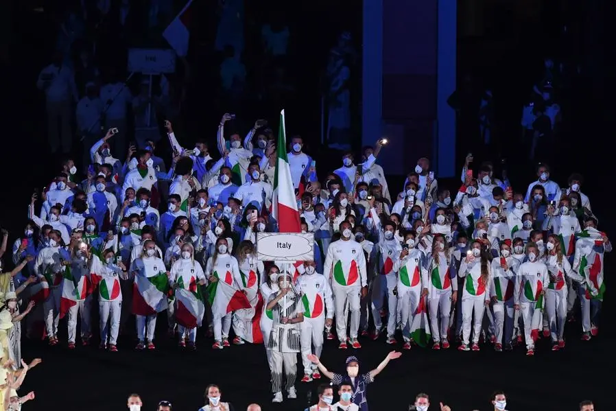 Gli atleti italiani hanno sfilato per 18esimi
