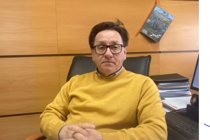 il presidente del consiglio Franco Satta (foto Pala)