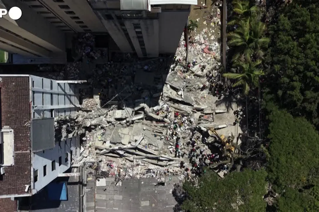 La distruzione del terremoto in Colombia vista dall'alto a Cali