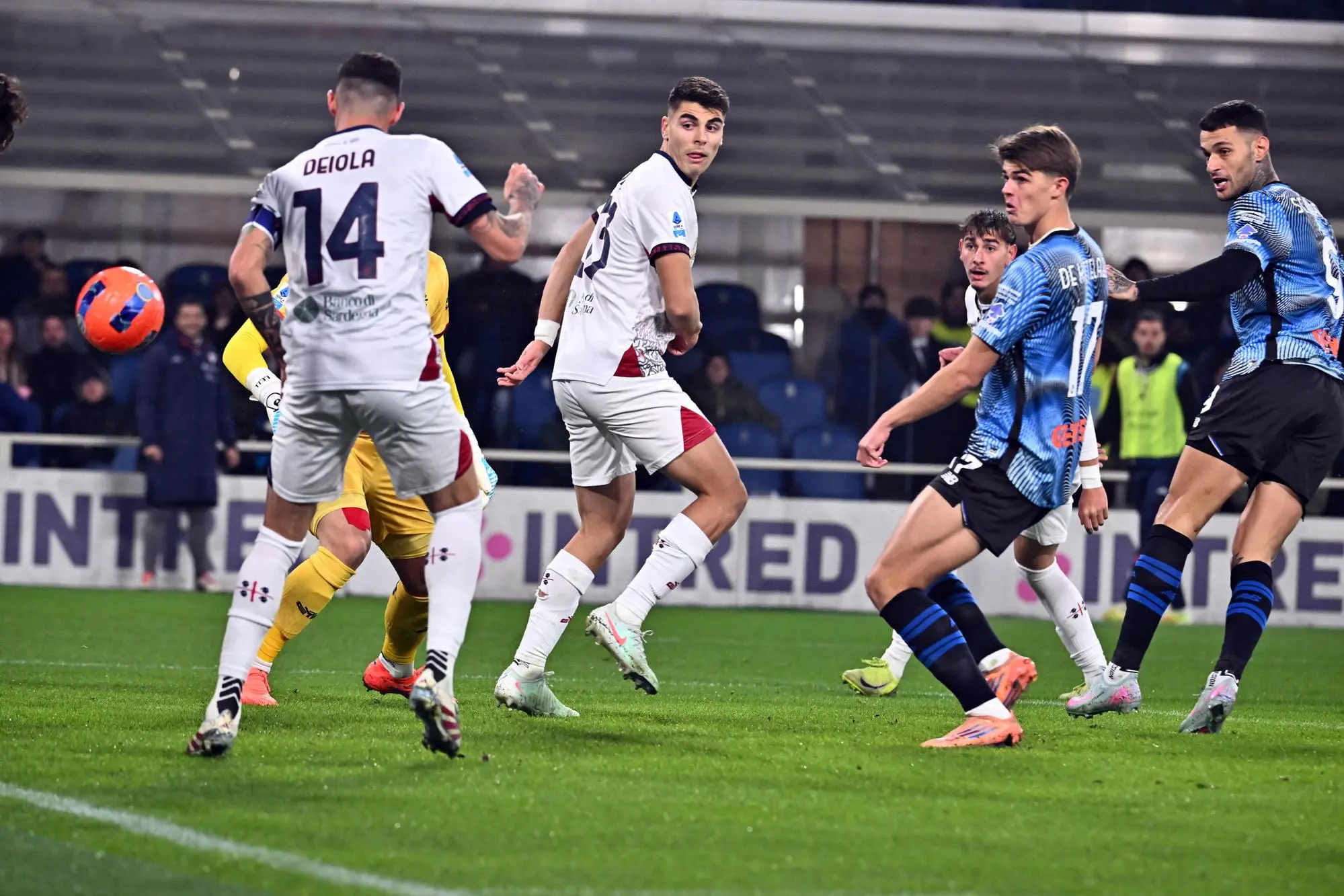 Il gol di Gianluca Scamacca che ha sbloccato Atalanta-Cagliari (foto Ansa)
