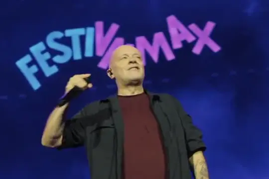 Inarrestabile Max Pezzali, battesimo a Lignano Sabbiadoro del tour Stadi