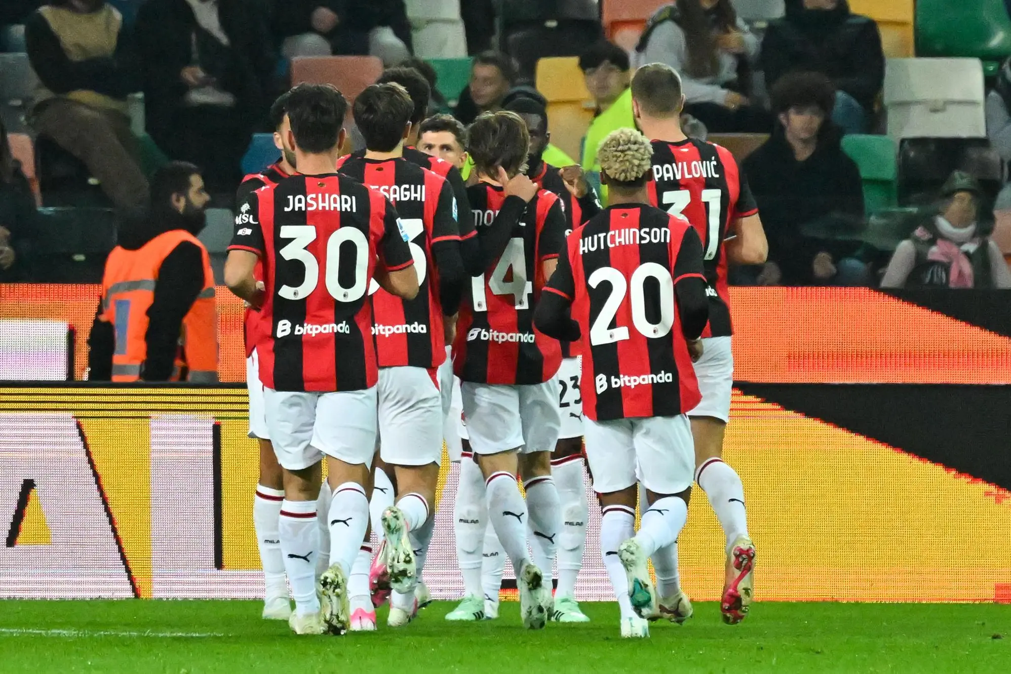 Milan’s Christian Pulisic (C) celebrates with his teammates after scoring a goal during the Italian Serie A soccer match between Udinese FC and AC Milan at the Bluenergy Stadium Stadio Friuli in Udine, Italy, 25 october 2026. ANSA/Alessio Marini