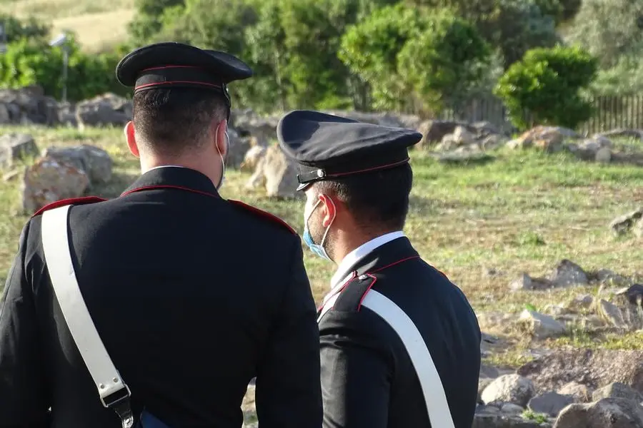 (foto carabinieri)
