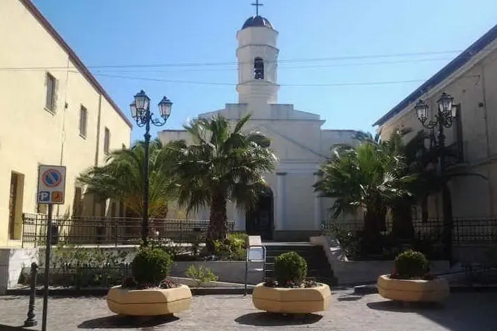 La piazza principale di San Nicolò d'Arcidano (foto Elia Sanna)