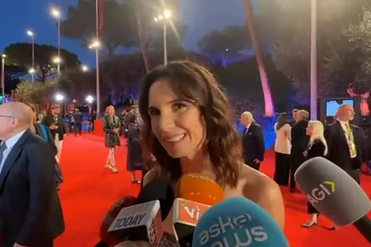 Festa di Roma, Emanuela Fanelli sul red carpet: bellissimo tornare qui