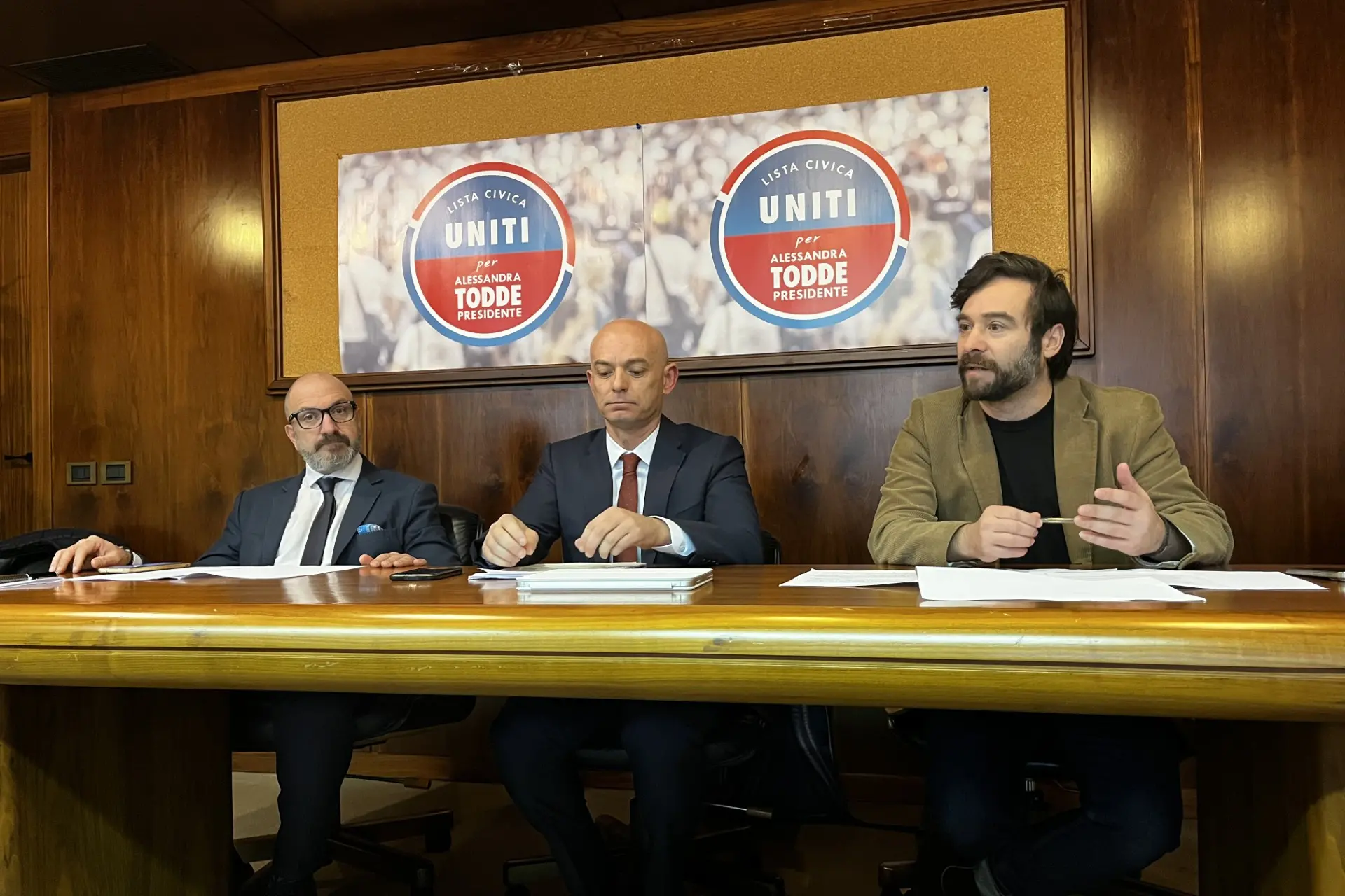 La conferenza stampa di Uniti con Todde