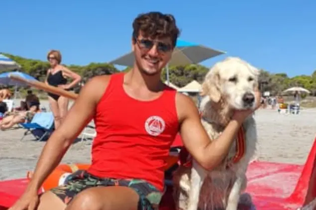 Matteo Bachis, il bagnino di Porto Pino