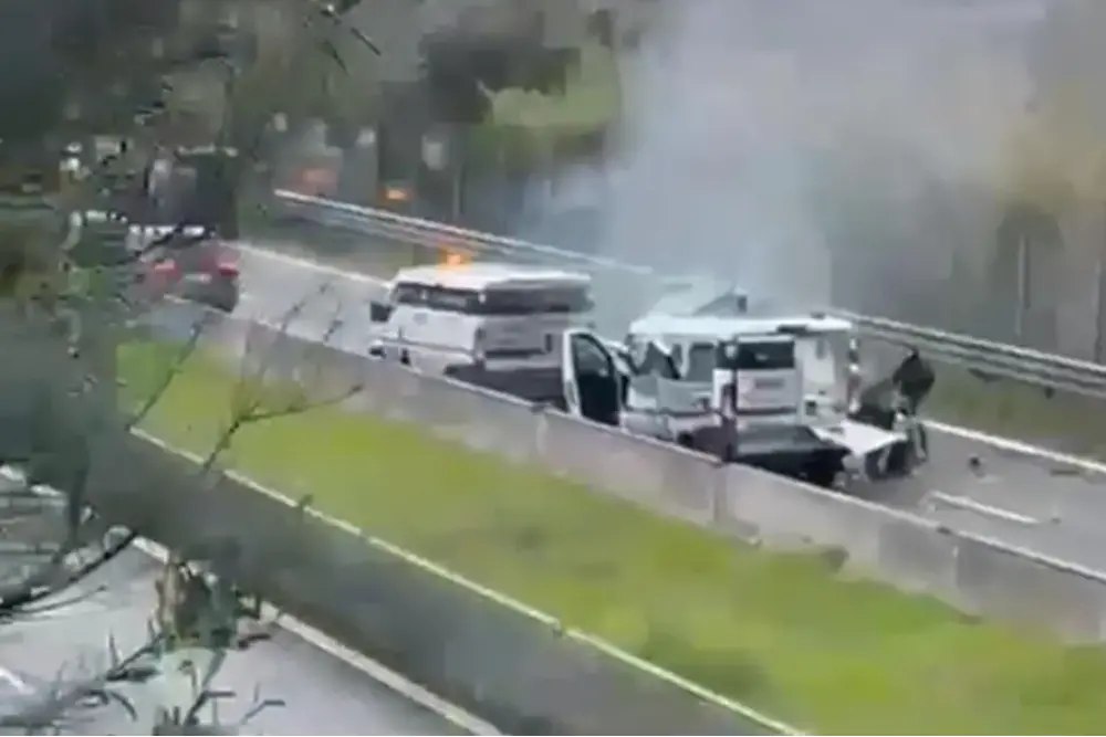 Der Angriff eines sardischen Kommandos auf gepanzerte Fahrzeuge in der Toskana im vergangenen März (Archiv)