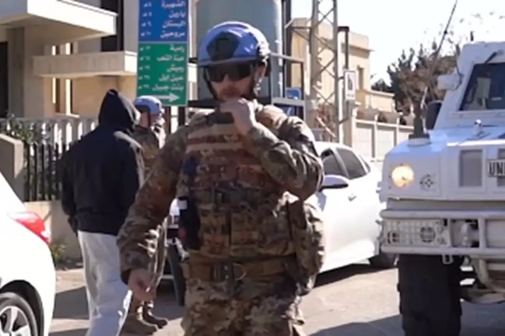 Un militari italiano della missione Unifil