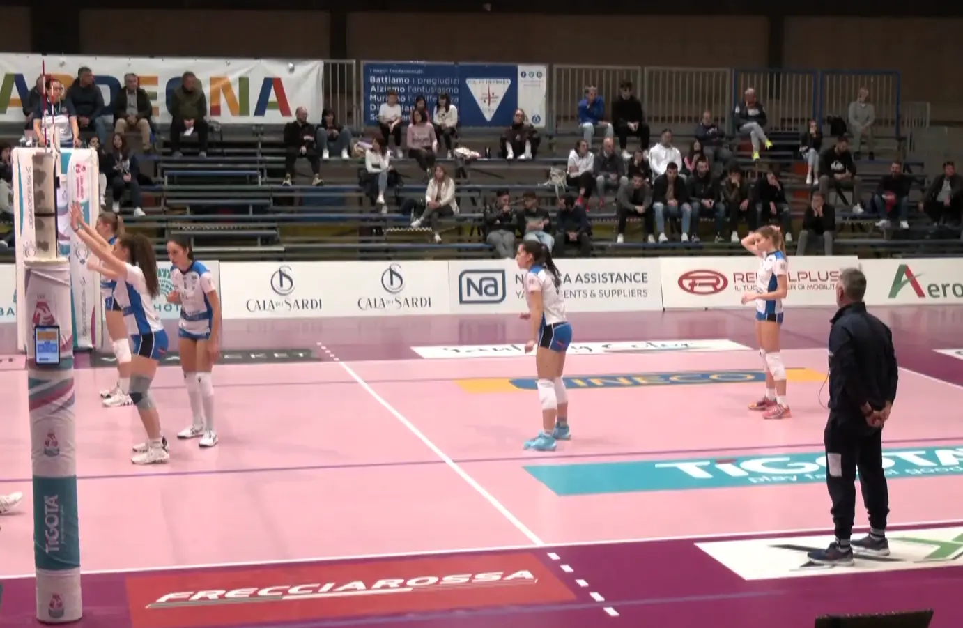 Volley A2 Femminile, L'Hermaea Batte Pescara Ed è Fuori Dalla Zona Calda