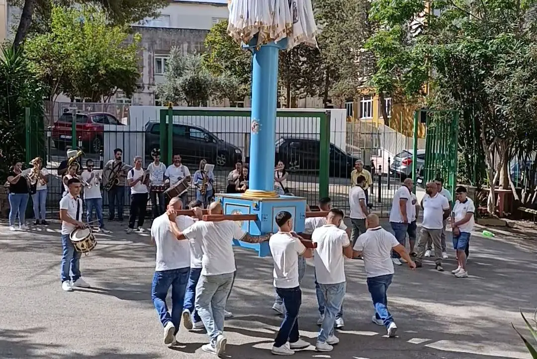 Sassari, il Candeliere di Casa Serena fatto "ballare"
