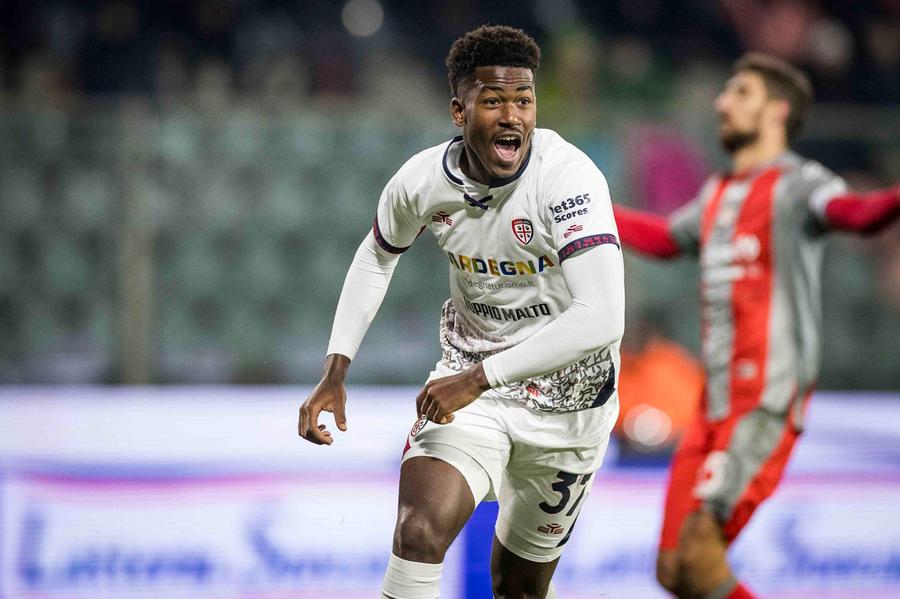Milan-Cagliari, i convocati di Pisacane: chiamati Mendy e Trepy dopo il trionfo in Primavera