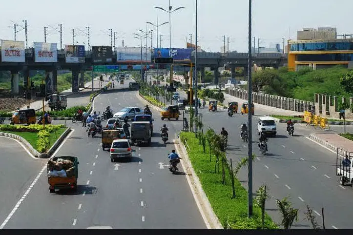 Scorcio della città indiana Chennai (Wikipedia)