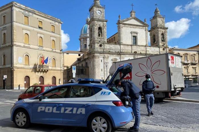 Polizia a Caltanissetta (Ansa)