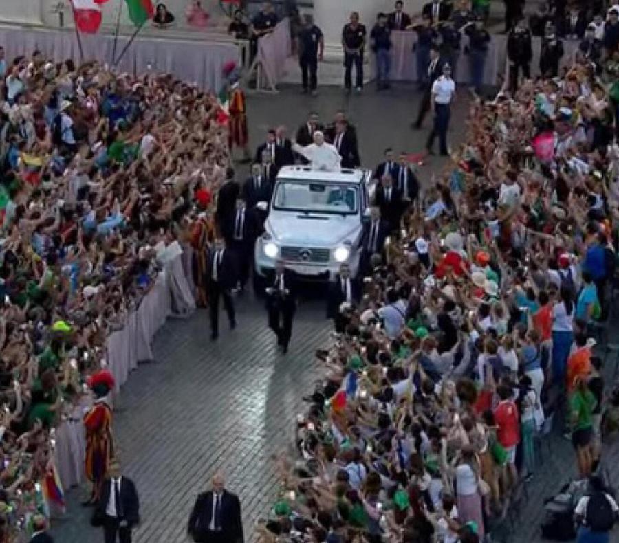 Il Papa al Giubileo dei giovani: «Il sesso non è intrattenimento»