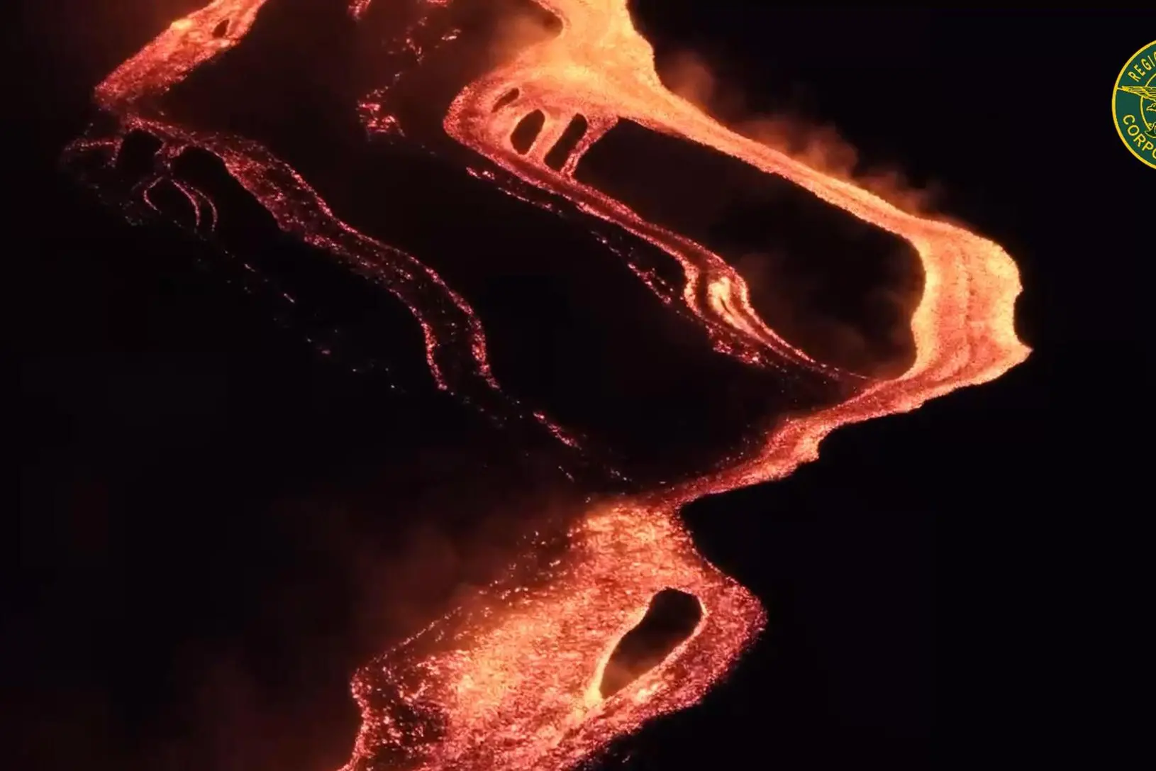 Continua la fase eruttiva sull'Etna (Corpo Forestale Sicilia)