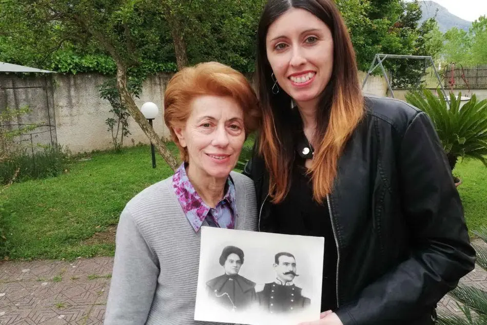 A destra, Gabriella Sanguigni (L'Unione Sarda - Virdis)