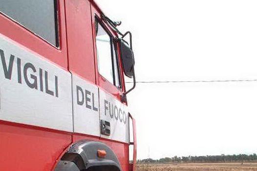 Cinque ettari distrutti da un incendio fra Serramanna e Villasor