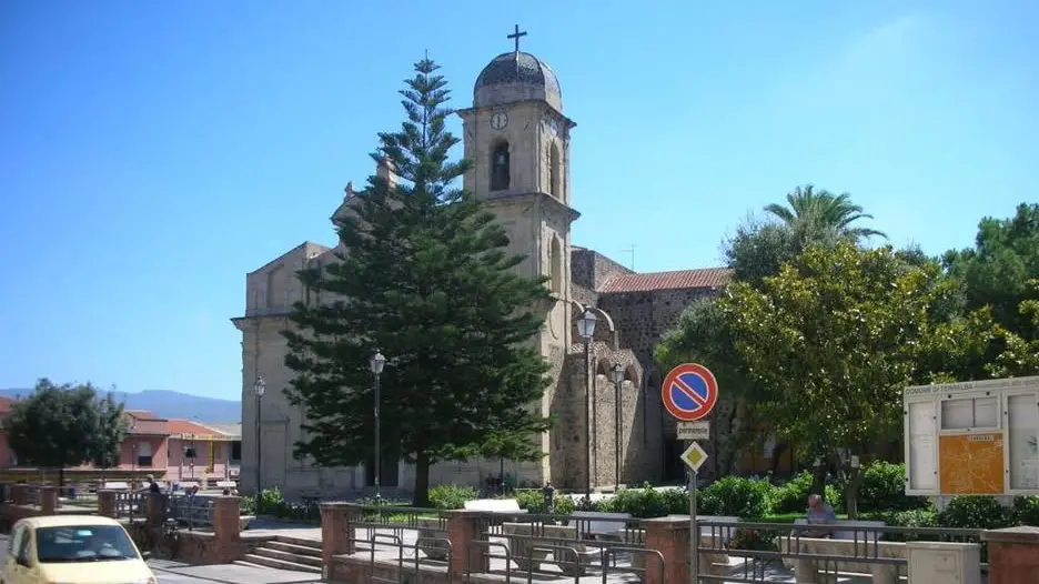 https://immagini.unionesarda.it/version/c:MDMzZmI1ZTktZTJmMS00:ZmIyN2NjMzgtYzVjZC00/image.webp?f=16:9