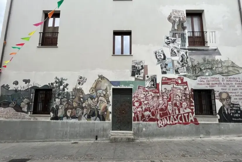 Murales a Orgosolo (Archivio L'Unione Sarda)