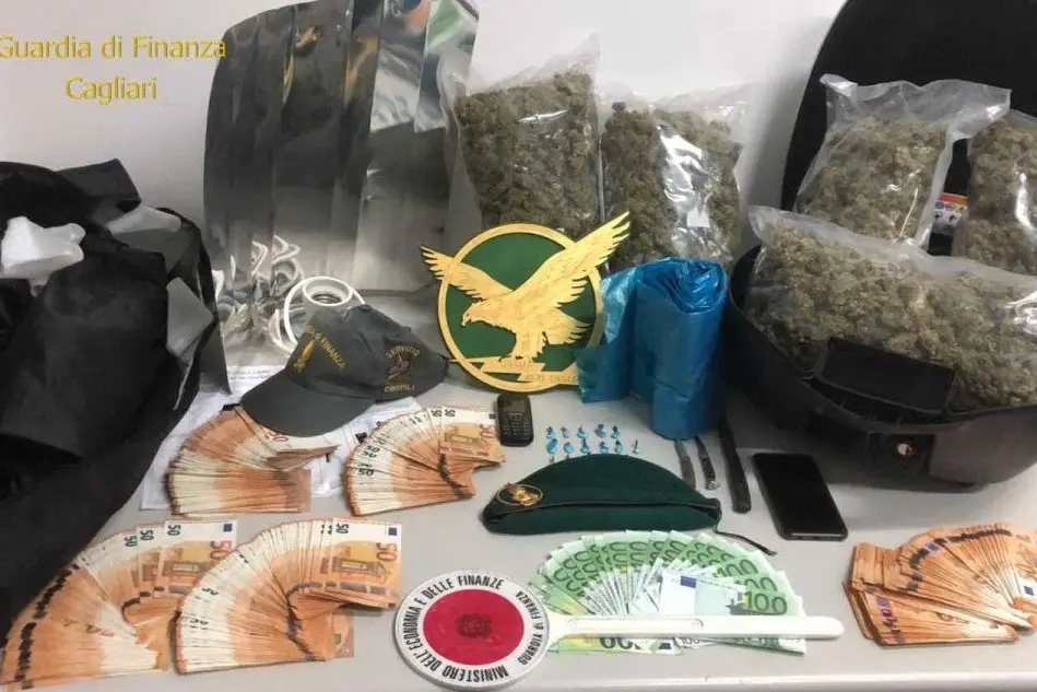 (Foto Guardia di Finanza)