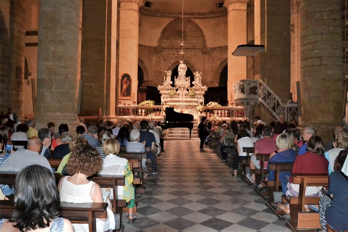 Un concerto del festival nella Chiesa di Santa Maria ad Alghero (foto concessa)