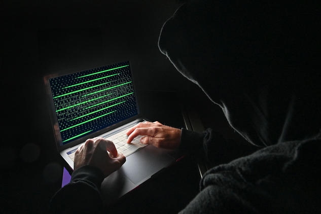 Incubo hacker per gli italiani: nel 2021 oltre un milione di truffe on line