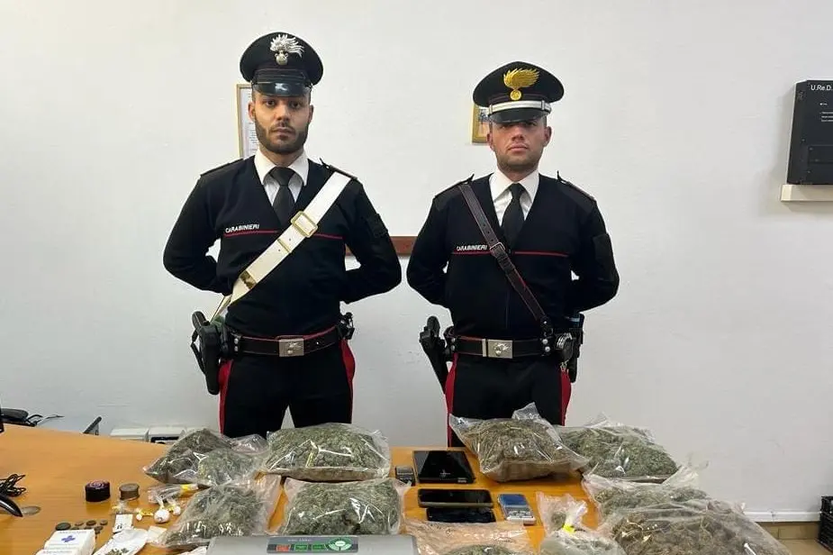 La droga recuperata dai carabinieri (foto Arma dei carabinieri)
