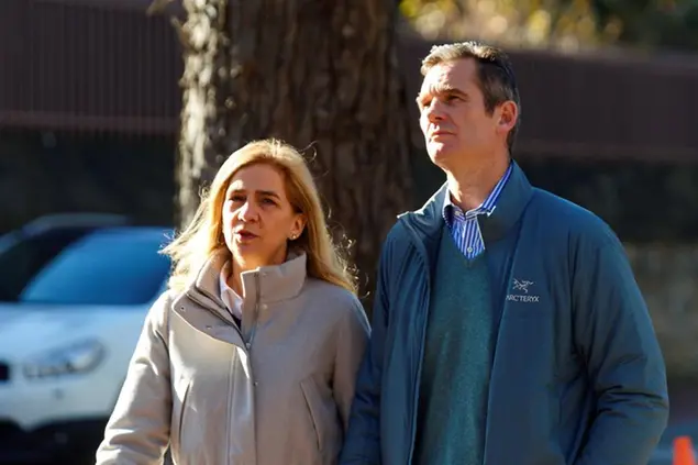 Infanta Cristina e il marito (Ansa)