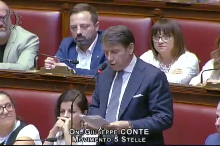 Conte: riforma vergognosa, non confondere il Colle con colle Oppio