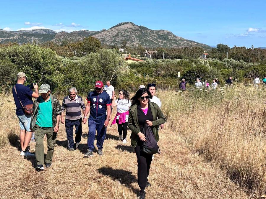 Un bivacco davanti alla cava per dire no alla discarica