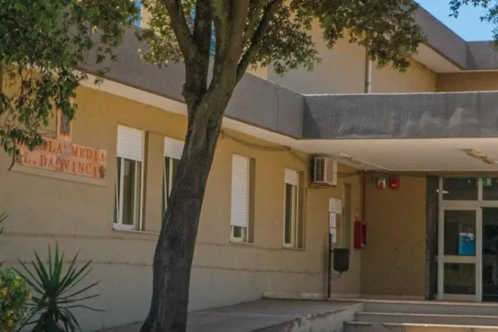 La scuola Don Sanna, sarà demolita e ricostruita (foto Pala)