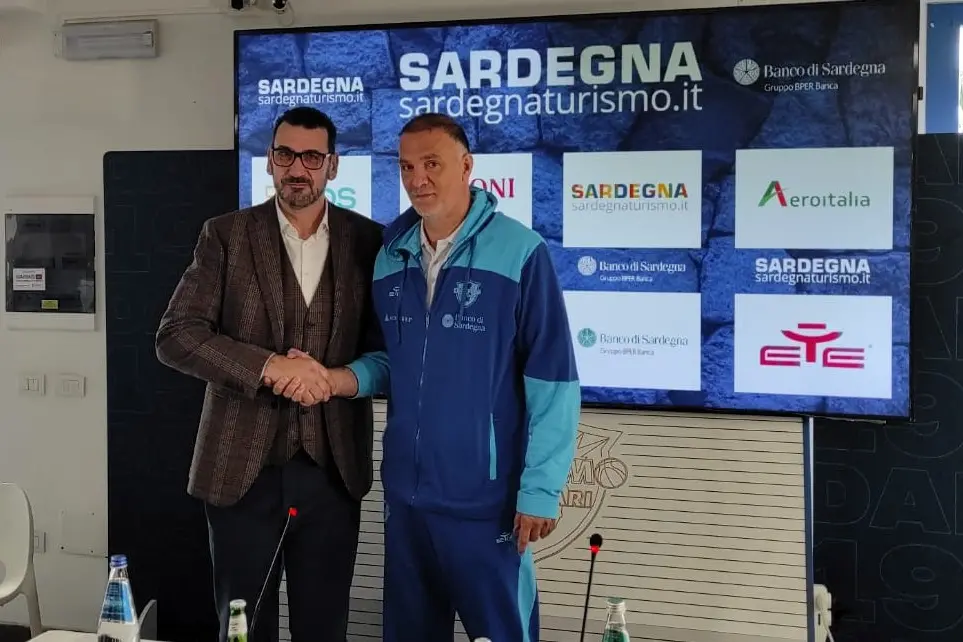 Il Ds Sartori e il coach Mrsic (foto G. Marras)