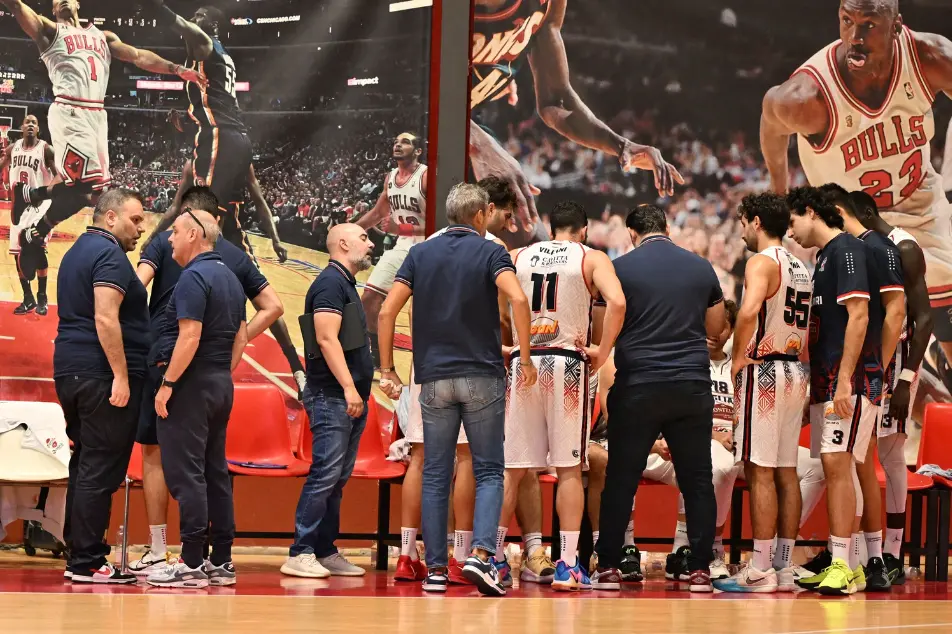 Un timeout dell'Esperia Cagliari (foto Chiaramida)