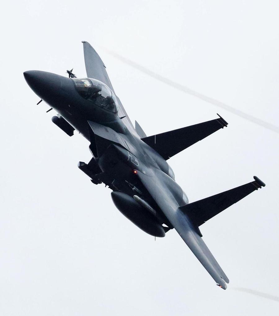 Corsa tra americani e iraniani, caccia al pilota