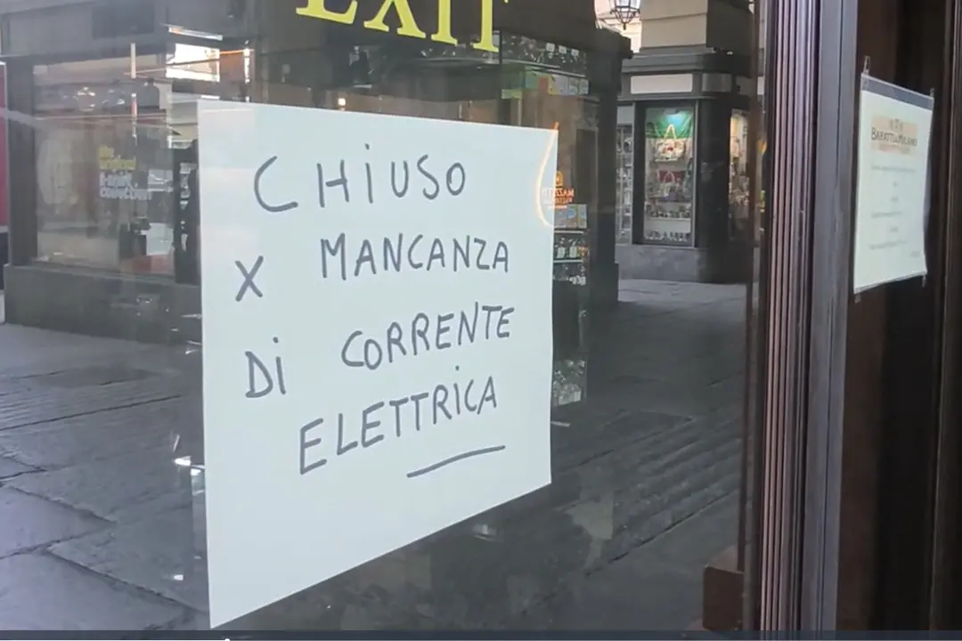 Caldo a Torino, altra giornata di black-out per il sovraccarico della rete