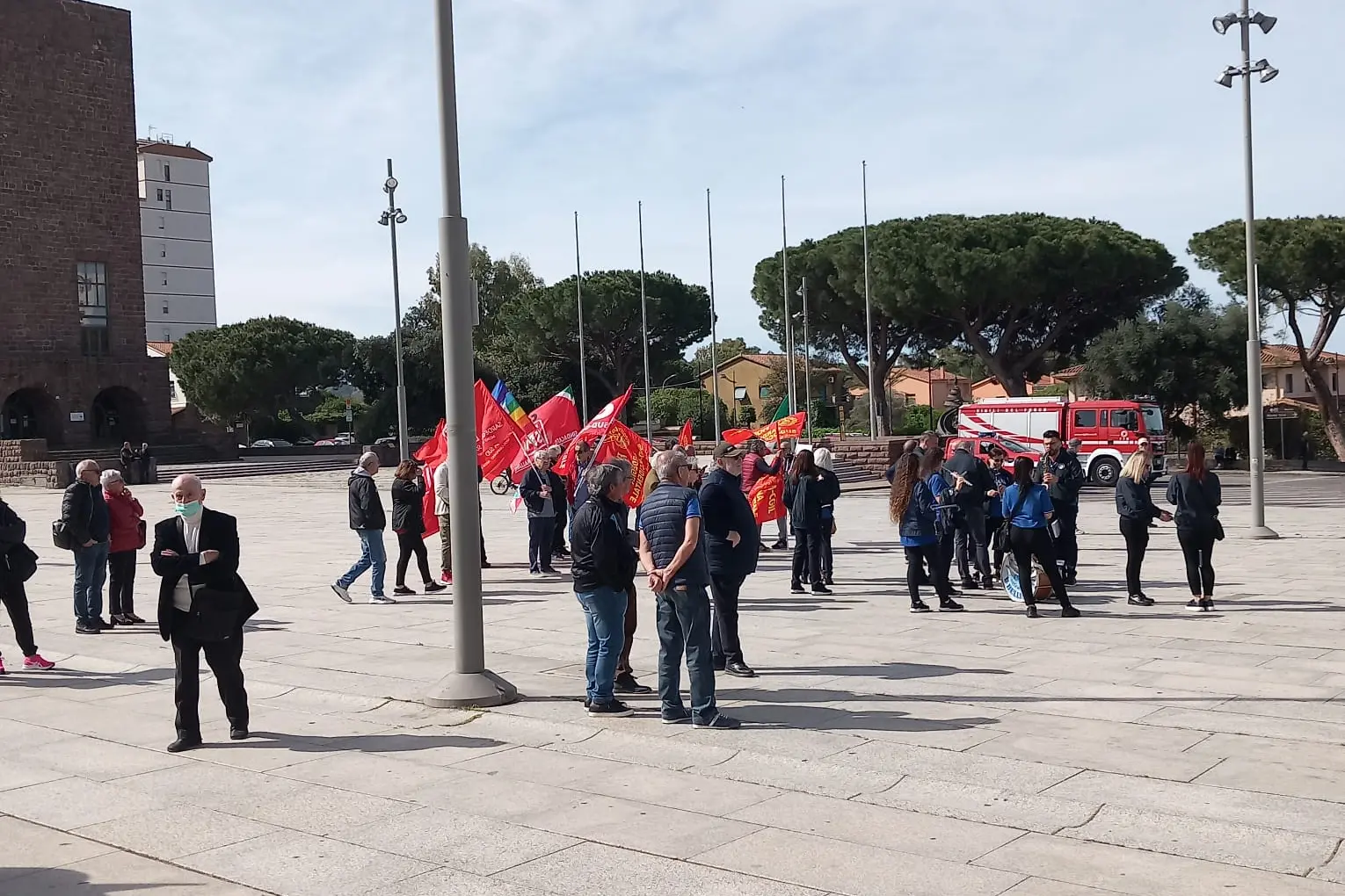 La festa della Liberazione in piazza Roma. (foto Scano)